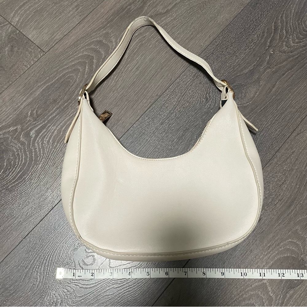 Elegant Cream Shoulder Hobo Bag